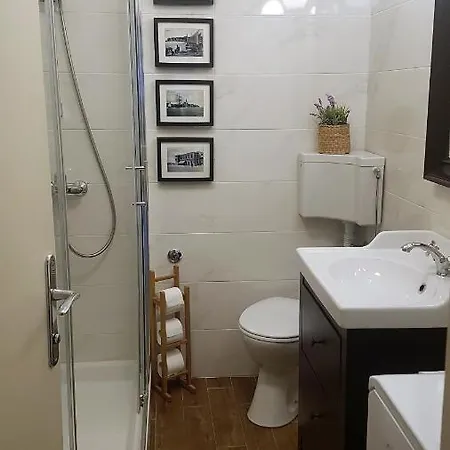 Helio Apartment *