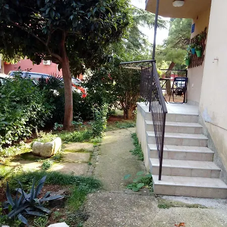 Helio Apartment *